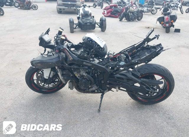 JS1DM11B2P7100186 2023 Suzuki GSX-R1000 photo no. 13