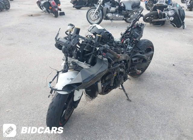 JS1DM11B2P7100186 2023 Suzuki GSX-R1000 photo no. 2