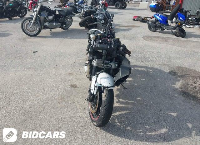 JS1DM11B2P7100186 2023 Suzuki GSX-R1000 photo no. 5