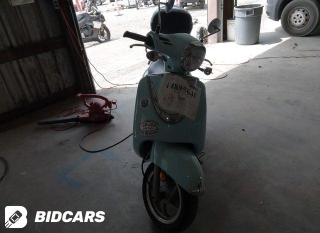 RFGBS1D0XGXBC3353 2016 SYM Scooter photo no. 5