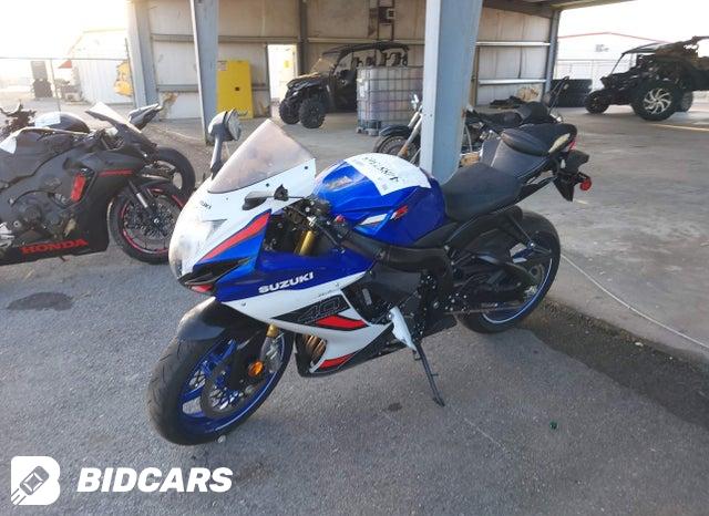 JS1GR7MA1T7101103 2026 Suzuki GSX-R750 photo no. 2