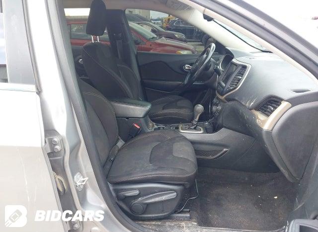 1C4PJMCS6FW702913 2015 Jeep Cherokee photo no. 5