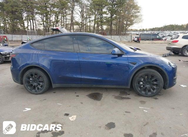 7SAYGDEE9PF766981 2023 Tesla Model Y photo no. 13