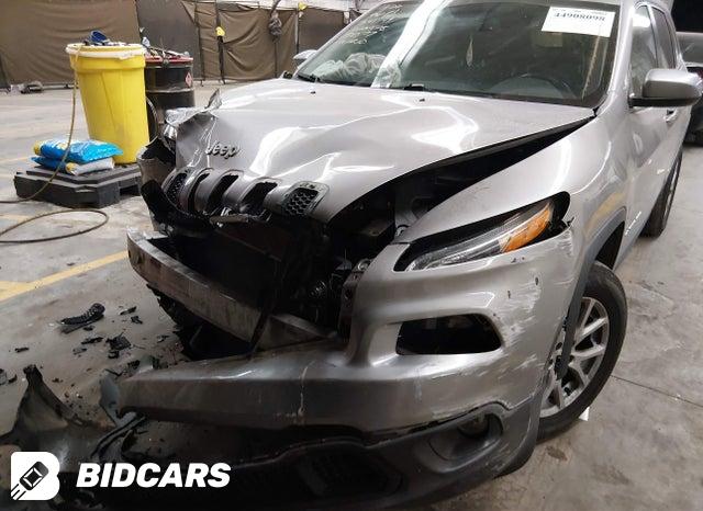 1C4PJMCS5HD220528 2017 Jeep Cherokee photo no. 6