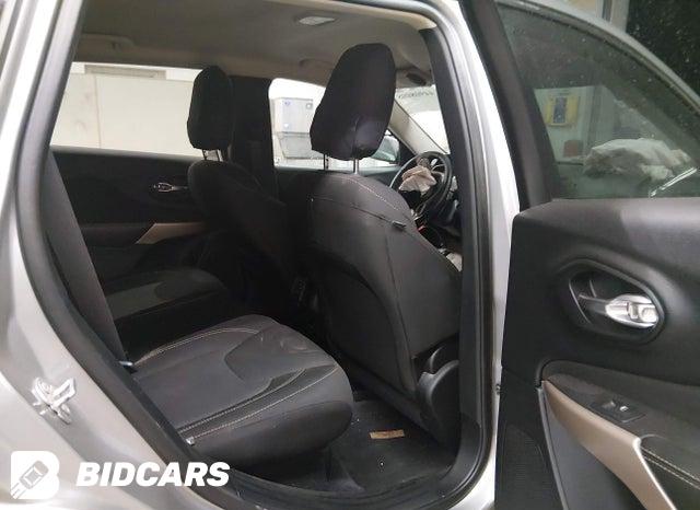 1C4PJMCS5HD220528 2017 Jeep Cherokee photo no. 8