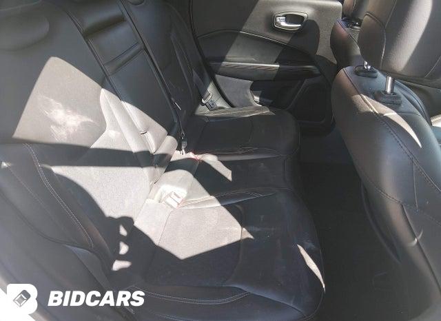 3C4NJDBB5JT281189 2018 Jeep Compass photo no. 8