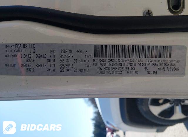3C4NJDBB5JT281189 2018 Jeep Compass photo no. 9