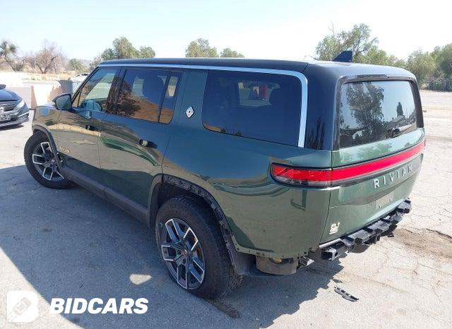 7PDSGABA1PN020926 2023 Rivian R1S photo no. 3