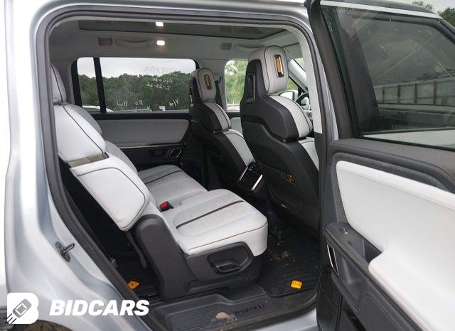 7PDSGABA9PN030149 2023 Rivian R1S photo no. 8