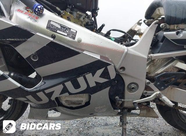 JS1GN7BA112103698 2001 Suzuki GSX-R600 photo no. 9