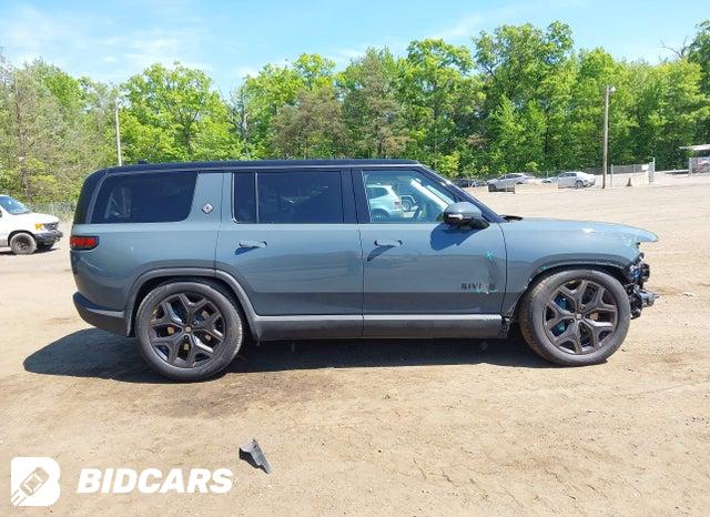 7PDSGABP9TN079995 2026 Rivian R1S photo no. 14