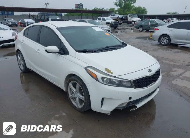 2017 KIA Forte — VIN 3KPFK4A75HE072564, şəkil 1