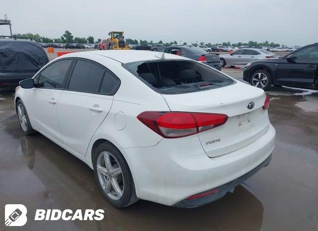 2017 KIA Forte — VIN 3KPFK4A75HE072564, şəkil 3