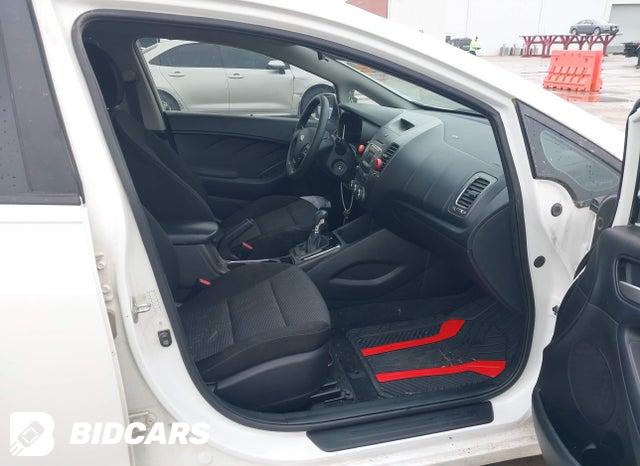 2017 KIA Forte — VIN 3KPFK4A75HE072564, şəkil 5