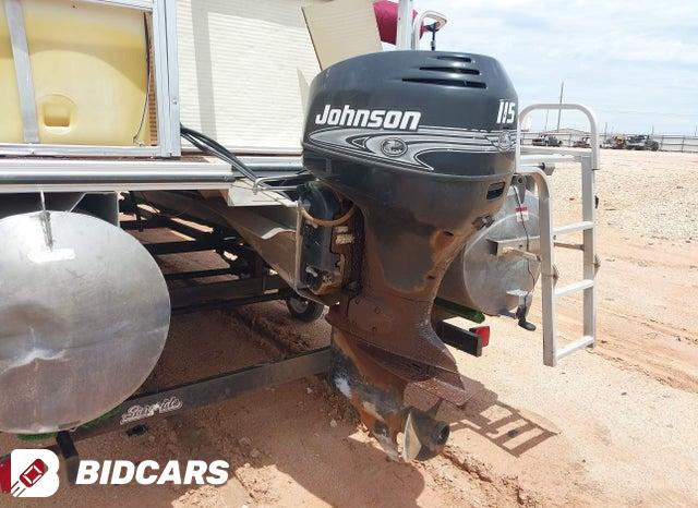 OMCL809PF001 2001 Lowe Pontoon photo no. 10