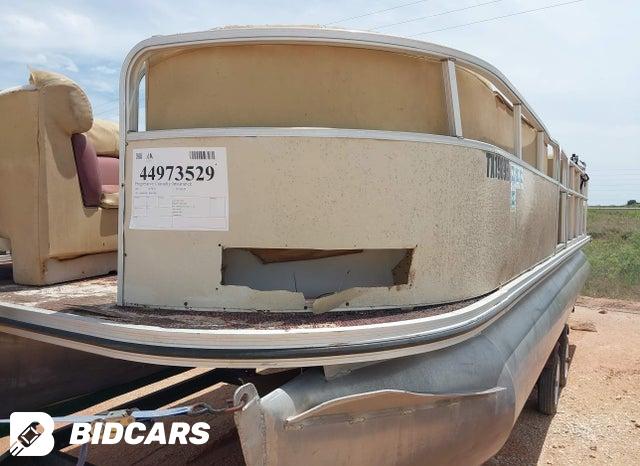 OMCL809PF001 2001 Lowe Pontoon photo no. 16