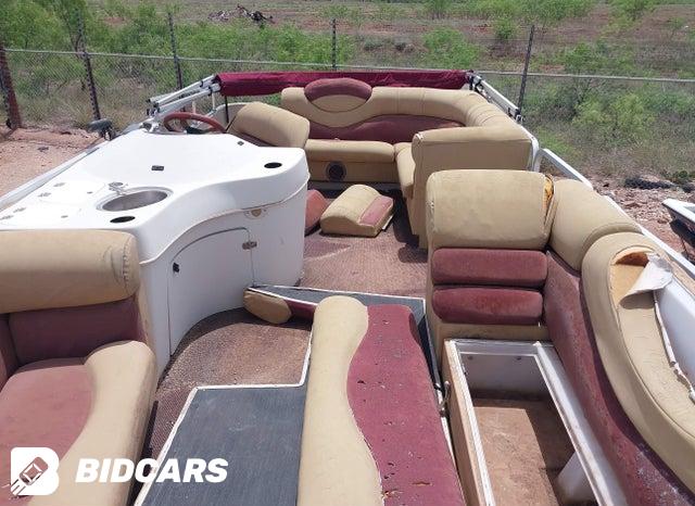 OMCL809PF001 2001 Lowe Pontoon photo no. 8