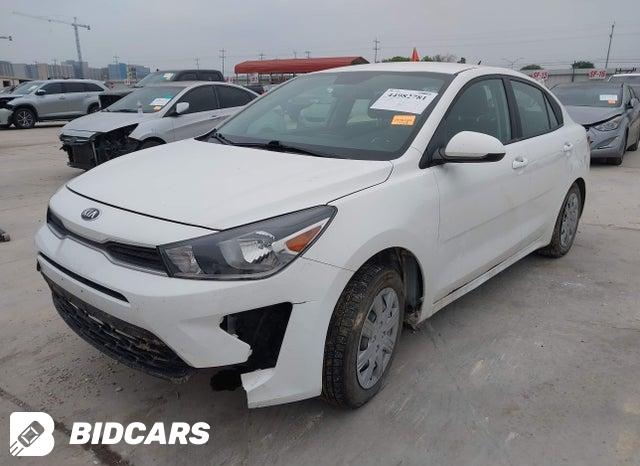 3KPA24AD9ME425091 2021 KIA Rio photo no. 2