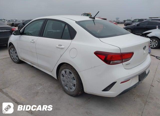 3KPA24AD9ME425091 2021 KIA Rio photo no. 3