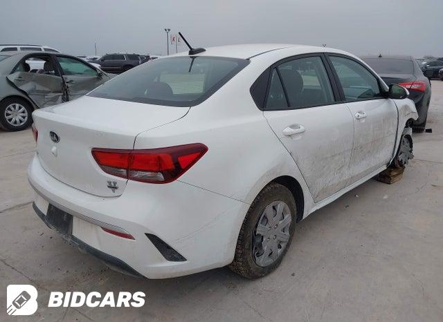3KPA24AD9ME425091 2021 KIA Rio photo no. 4