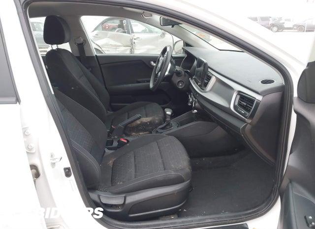 3KPA24AD9ME425091 2021 KIA Rio photo no. 5