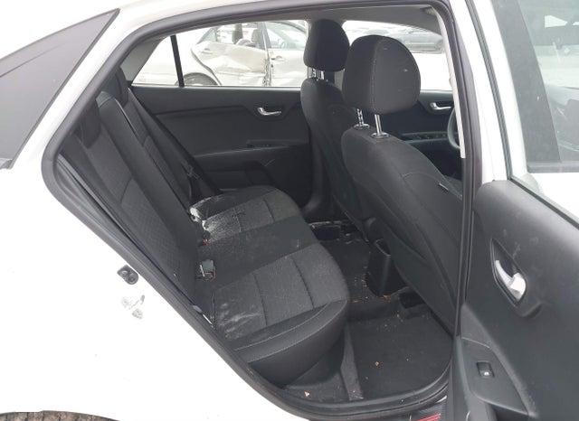 3KPA24AD9ME425091 2021 KIA Rio photo no. 8