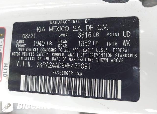 3KPA24AD9ME425091 2021 KIA Rio photo no. 9