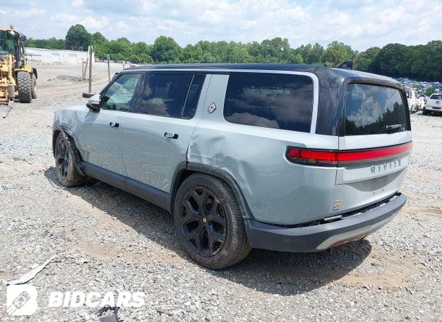 7PDSGABA4PN025716 2023 Rivian R1S photo no. 3
