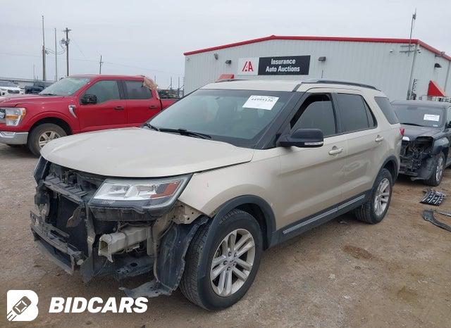 1FM5K7D80HGA93299 2017 Ford Explorer photo no. 2