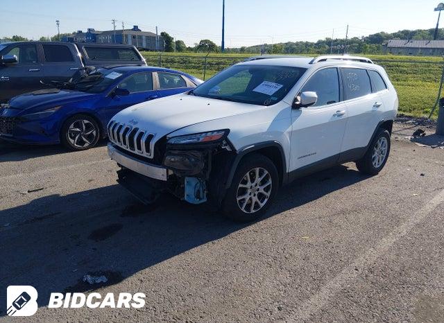 1C4PJMCS2HW510780 2017 Jeep Cherokee photo no. 2