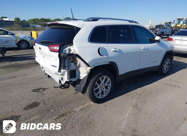1C4PJMCS2HW510780 2017 Jeep Cherokee photo no. 4
