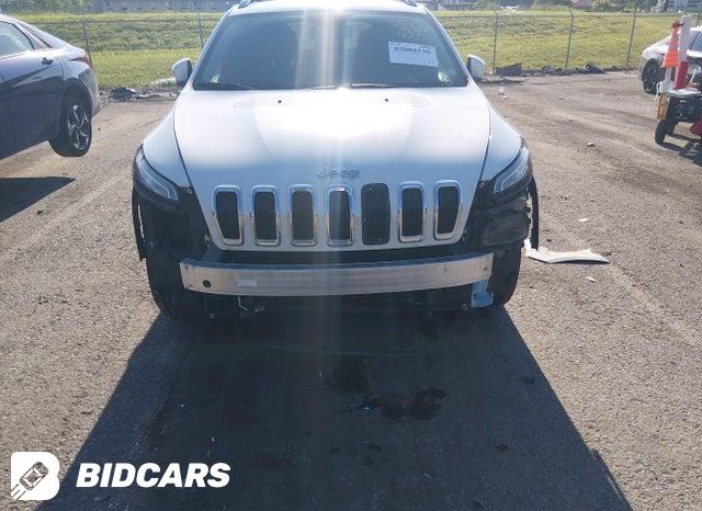 1C4PJMCS2HW510780 2017 Jeep Cherokee photo no. 6