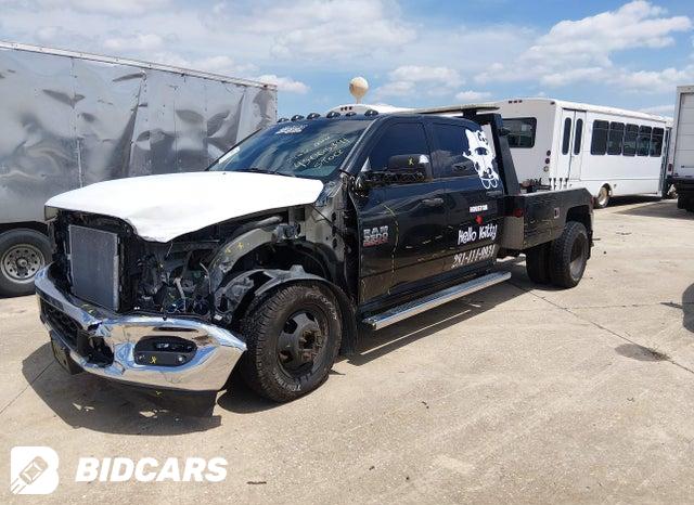 3C63RPGL1FG541405 2015 RAM 3500 photo no. 2