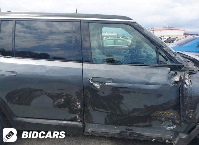 7PDSGABL7PN007583 2023 Rivian R1S photo no. 13