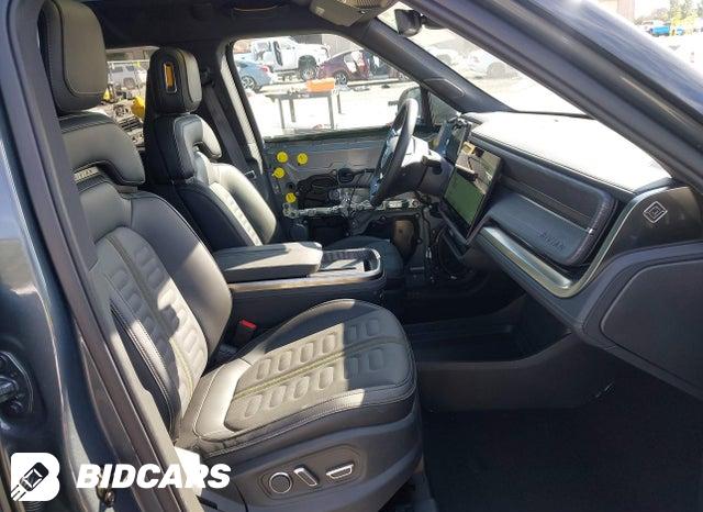7PDSGCBA3TN089073 2026 Rivian R1S photo no. 5
