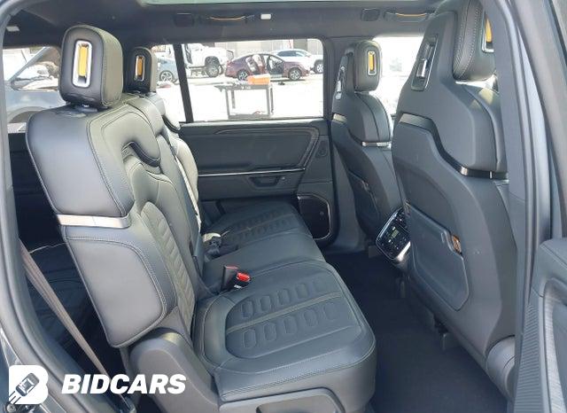 7PDSGCBA3TN089073 2026 Rivian R1S photo no. 8