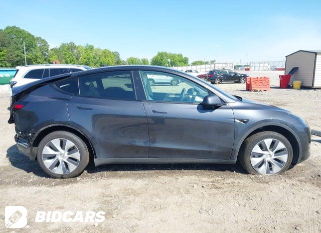 7SAYGDED8RF094647 2024 Tesla Model Y photo no. 14