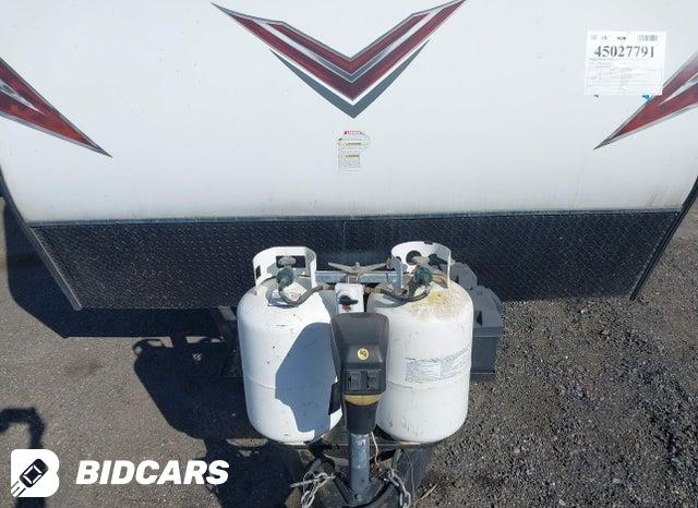 4YDT28028GH985258 2016 Keystone Rubicon Rb2800 photo no. 10