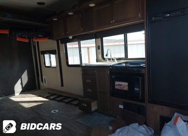 4YDT28028GH985258 2016 Keystone Rubicon Rb2800 photo no. 13