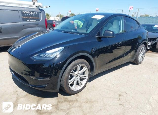 7SAYGDEE1PA147708 2023 Tesla Model Y photo no. 2