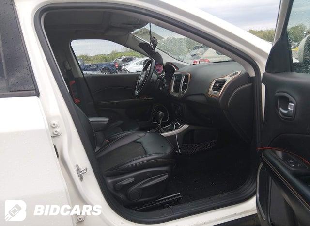 3C4NJDBB3JT175808 2018 Jeep Compass photo no. 5