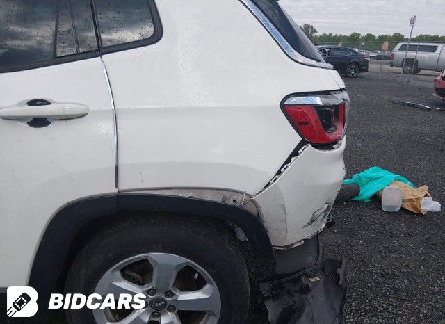 3C4NJDBB3JT175808 2018 Jeep Compass photo no. 6