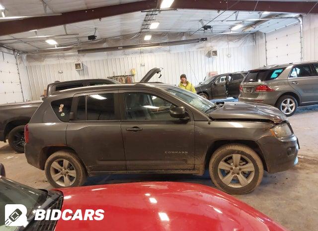 1C4NJDBB7GD520465 2016 Jeep Compass photo no. 13