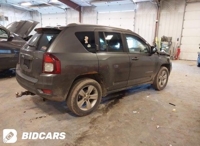 1C4NJDBB7GD520465 2016 Jeep Compass photo no. 4
