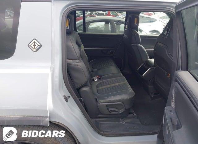 7PDSGABA0PN019590 2023 Rivian R1S photo no. 8