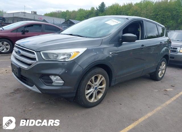 1FMCU9GD4HUA08181 2017 Ford Escape photo no. 2