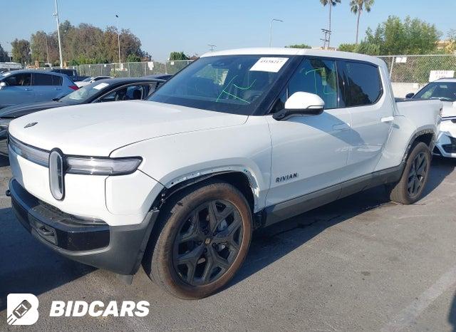 7FCTGBAA0SN036430 2025 Rivian R1T photo no. 2