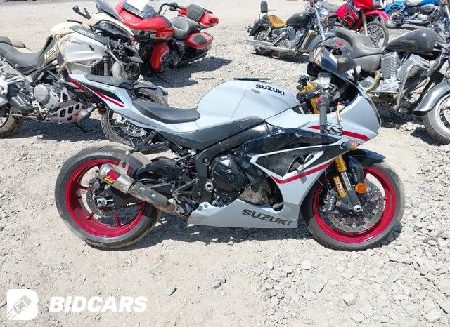 JS1DM11H6R7100179 2024 Suzuki GSX-R1000 photo no. 12