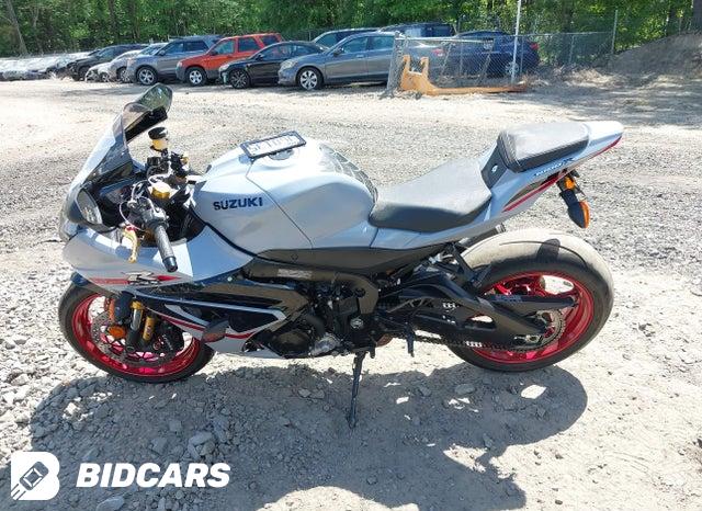 JS1DM11H6R7100179 2024 Suzuki GSX-R1000 photo no. 13