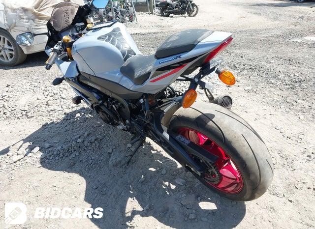 JS1DM11H6R7100179 2024 Suzuki GSX-R1000 photo no. 3